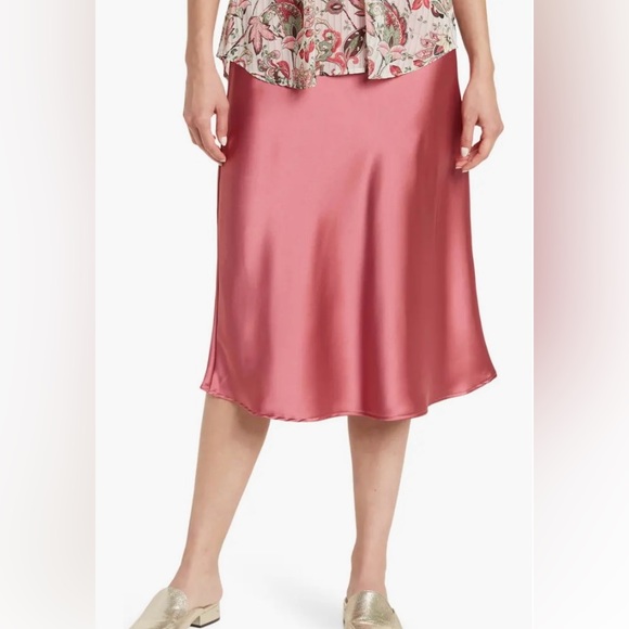 NWOT Renee C. Raspberry slip skirt - Picture 1 of 6